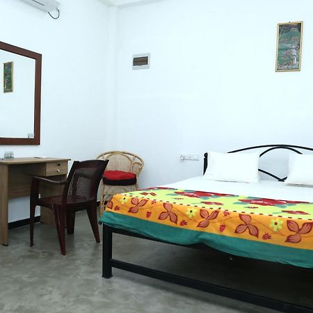Sandy Palms Guesthouse Hikkaduwa Exterior photo