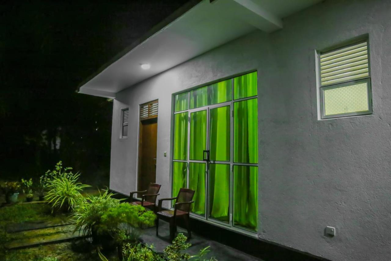 Sandy Palms Guesthouse Hikkaduwa Exterior photo