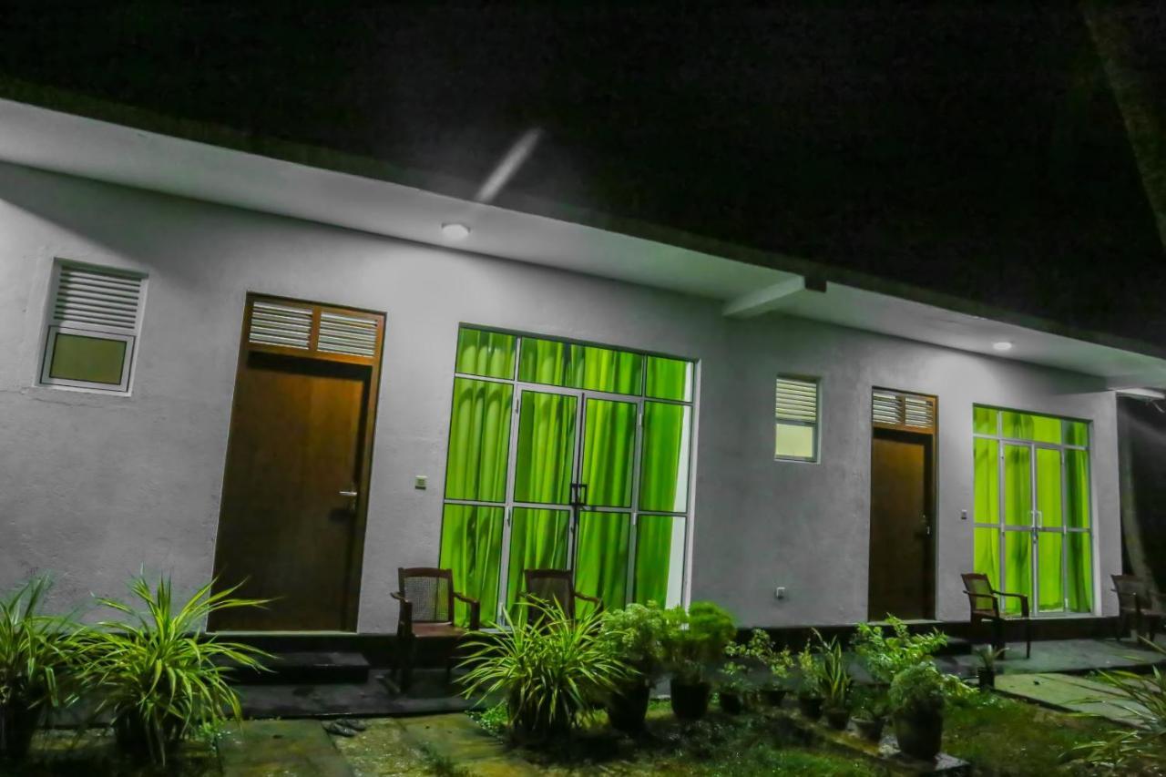 Sandy Palms Guesthouse Hikkaduwa Exterior photo