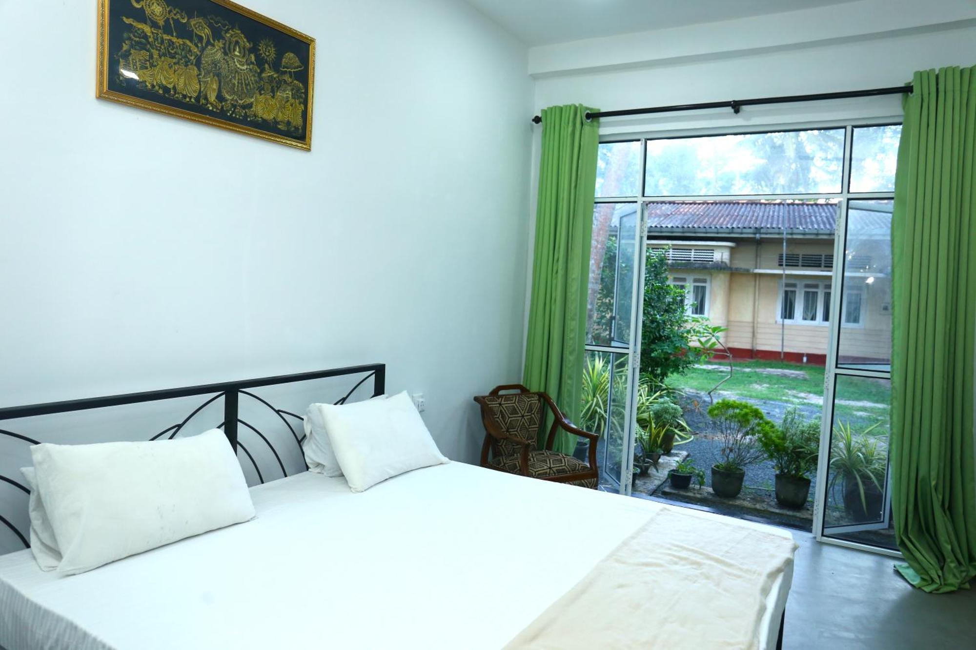 Sandy Palms Guesthouse Hikkaduwa Exterior photo