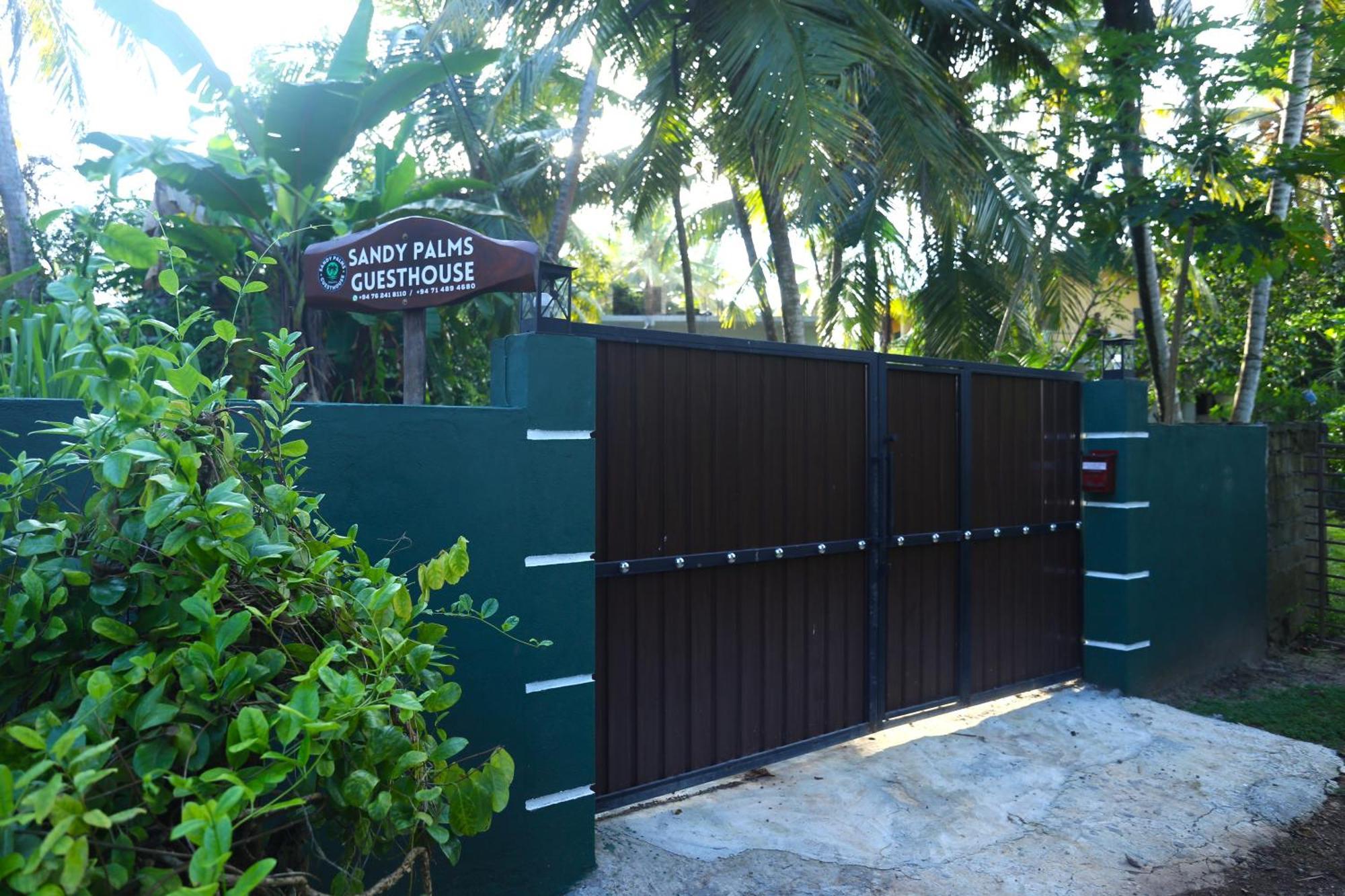Sandy Palms Guesthouse Hikkaduwa Exterior photo