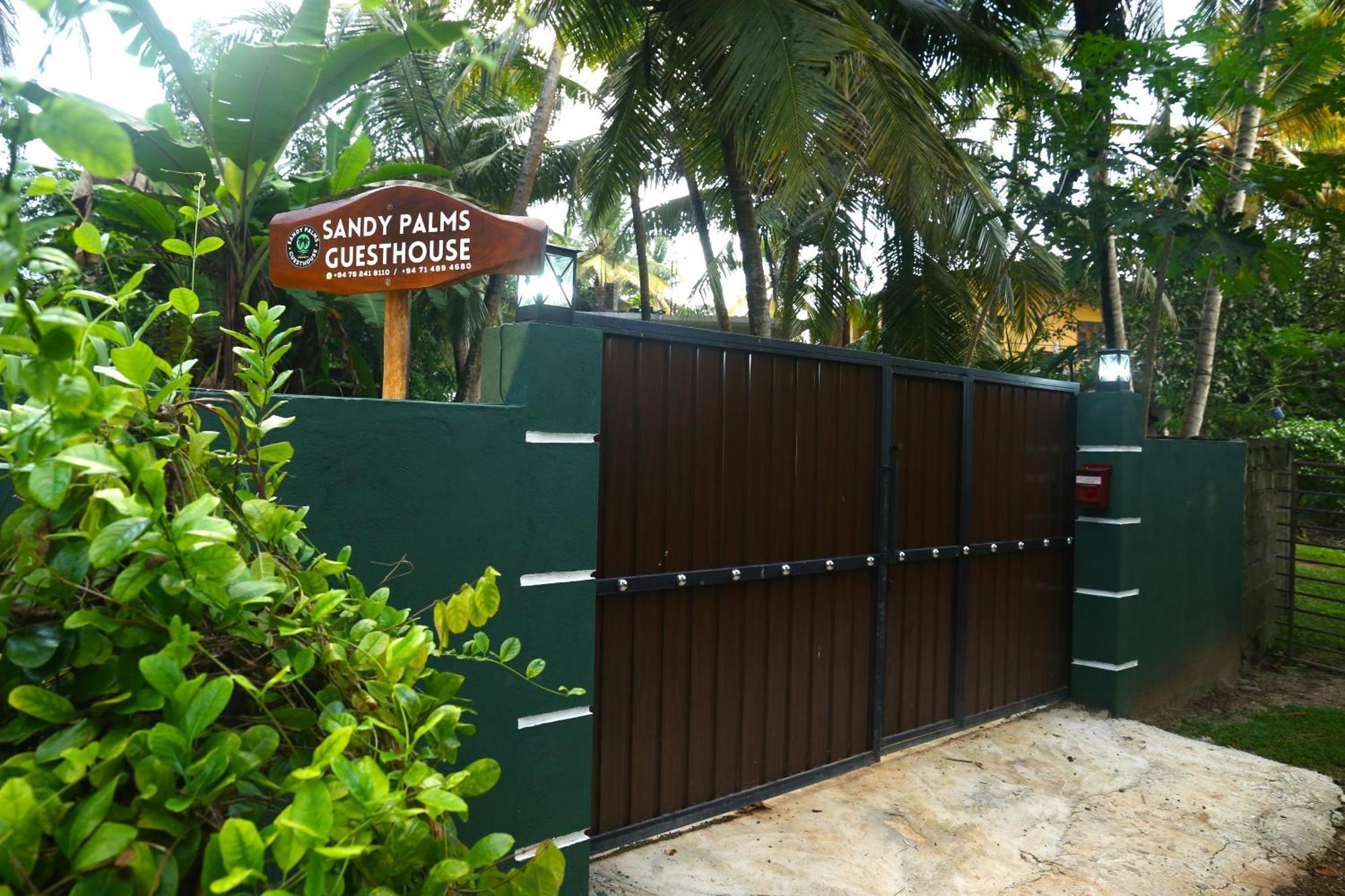 Sandy Palms Guesthouse Hikkaduwa Exterior photo