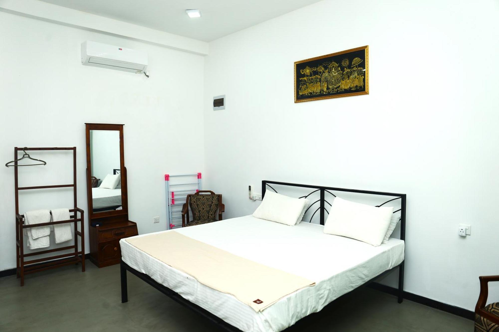 Sandy Palms Guesthouse Hikkaduwa Exterior photo